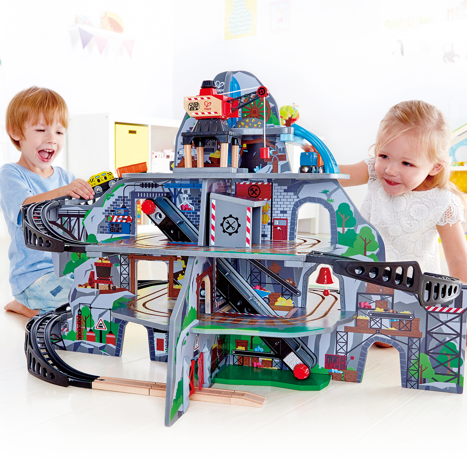 Mega Miniera Della Montagna - Hape
